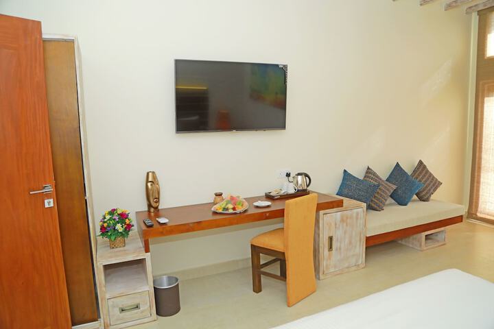 Room 9 of 21