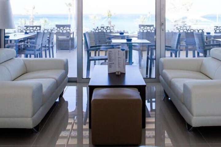 Guest Lobby