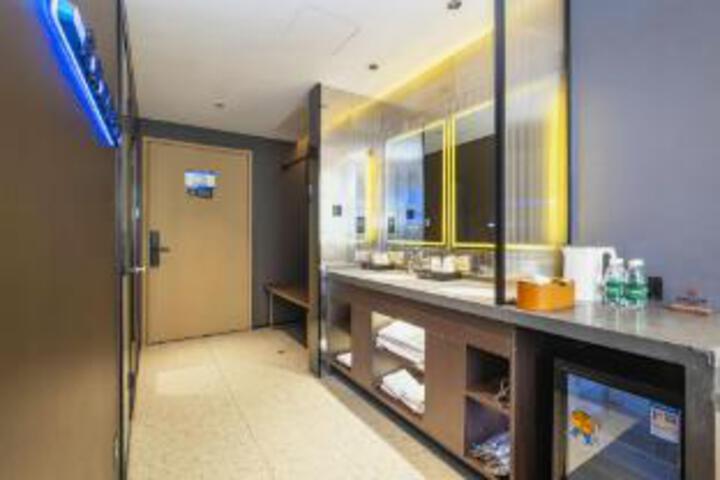 Ace eSports Hotel (Italian Style Street Branch)