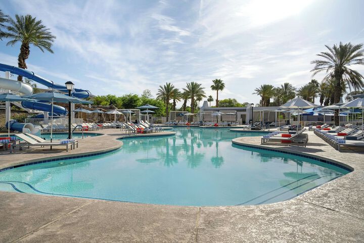 Pool 45 of 166
