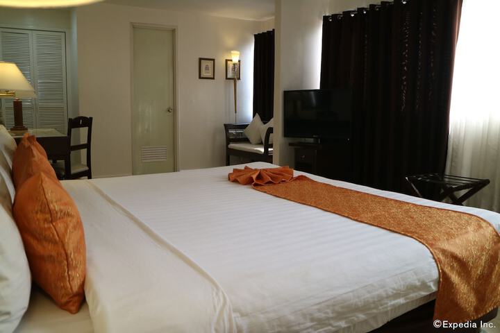 Room 45 of 77