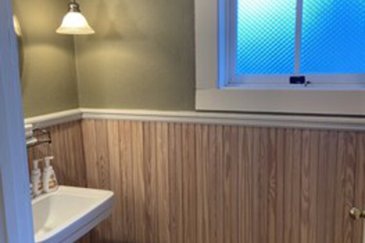 Room 35 of 130