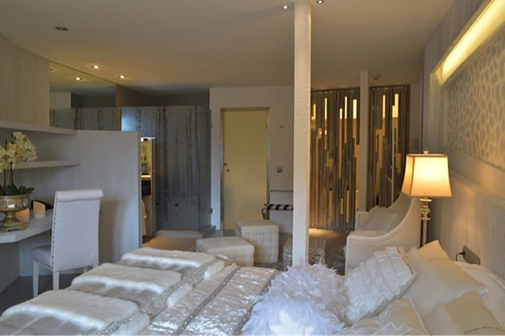 Room 10 of 47