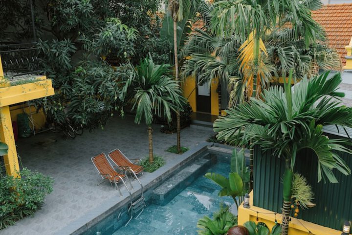 Pool 56 of 91