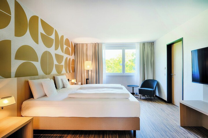 Room 18 of 41