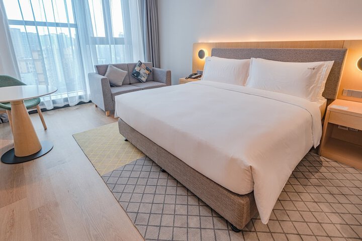 Room 8 of 55