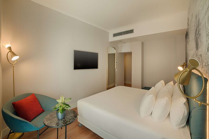 Room 22 of 81