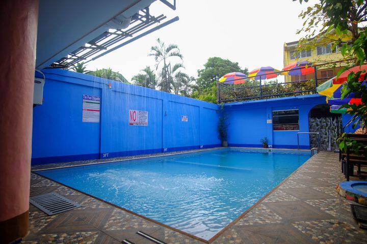 Pool 42 of 52