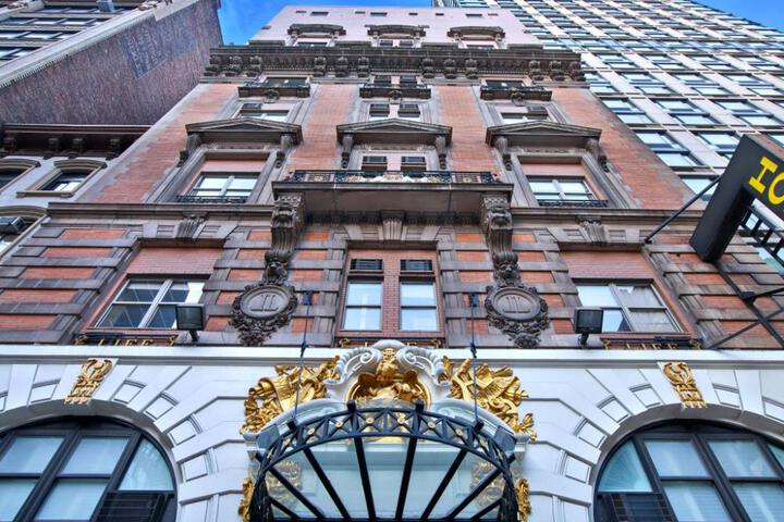 Luxe Life Hotel Nomad-5th Ave