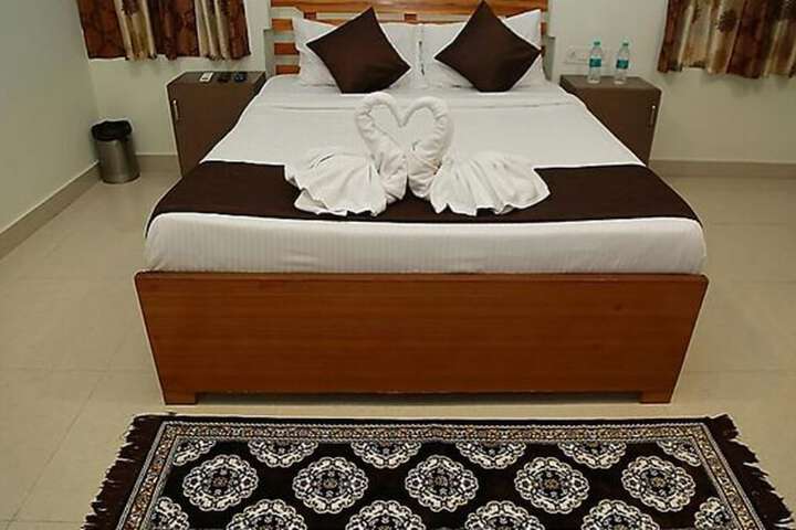 Room 8 of 17