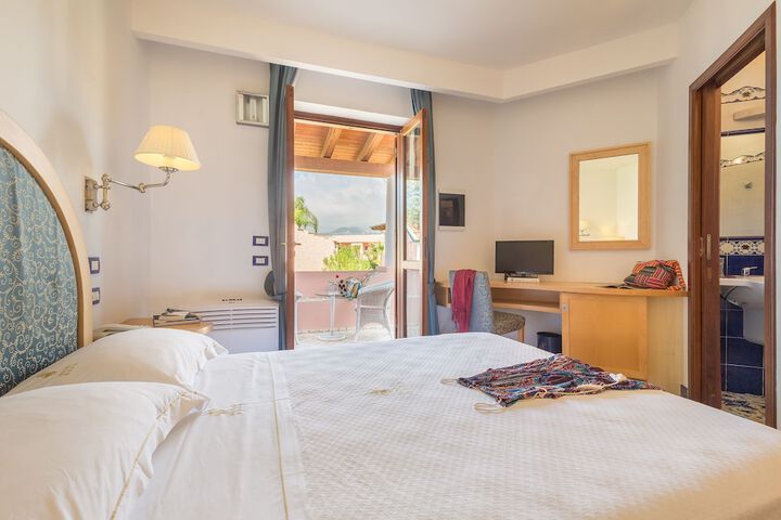 Room 16 of 85