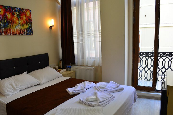 Room 3 of 30