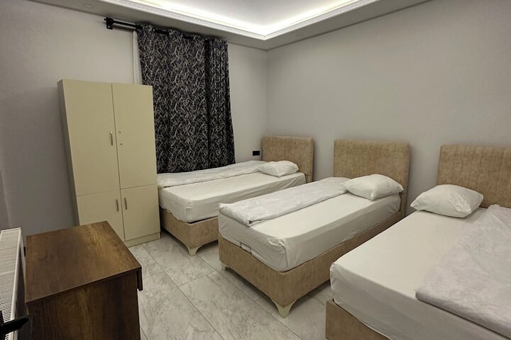 Room 8 of 15
