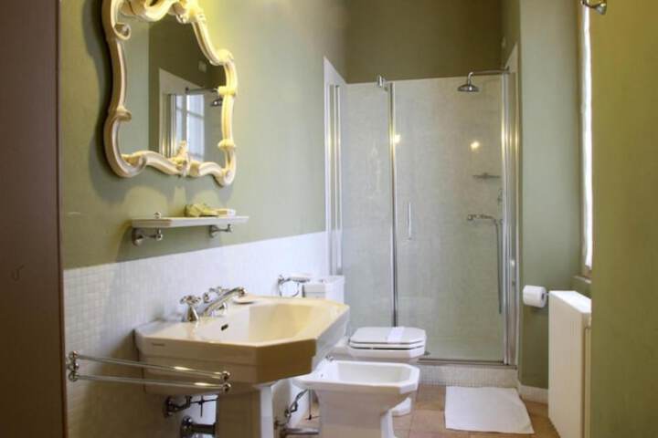 Bath Photo