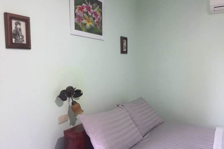 Room 85 of 154