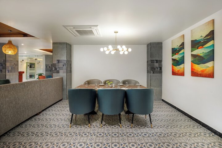 Dining 113 of 147
