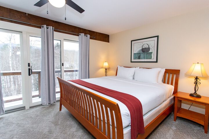 Deluxe King Bed (90 of 119)