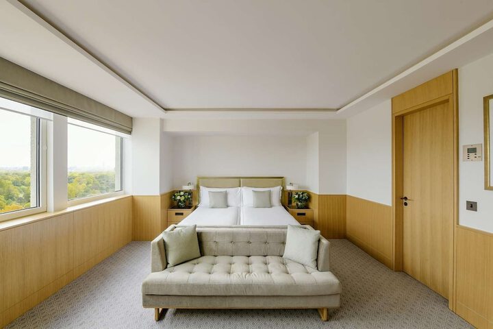 Room 31 of 120