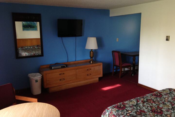Room 6 of 20
