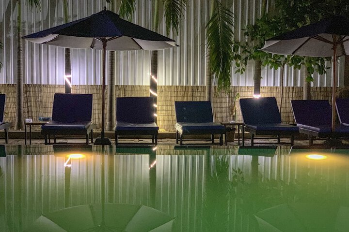 Sundeck 4 of 28