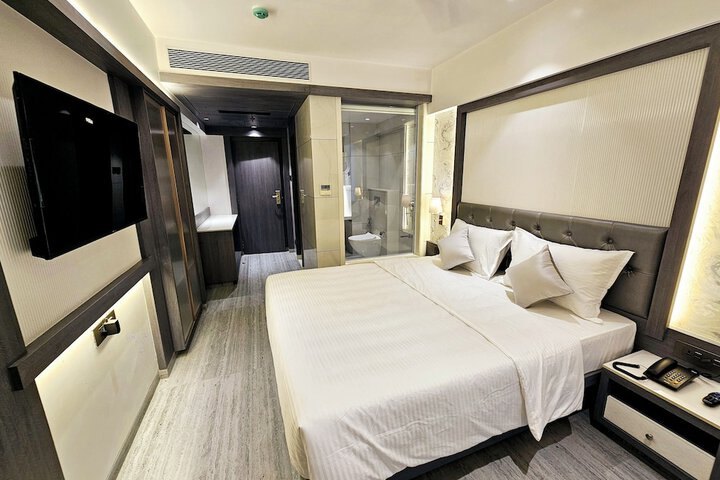 Room 14 of 44