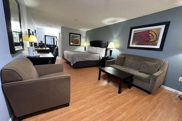 Room 3 of 24