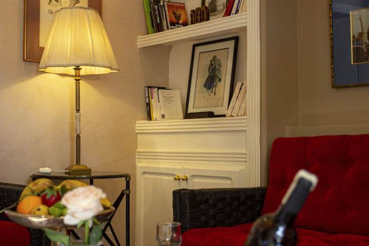 Room 27 of 65