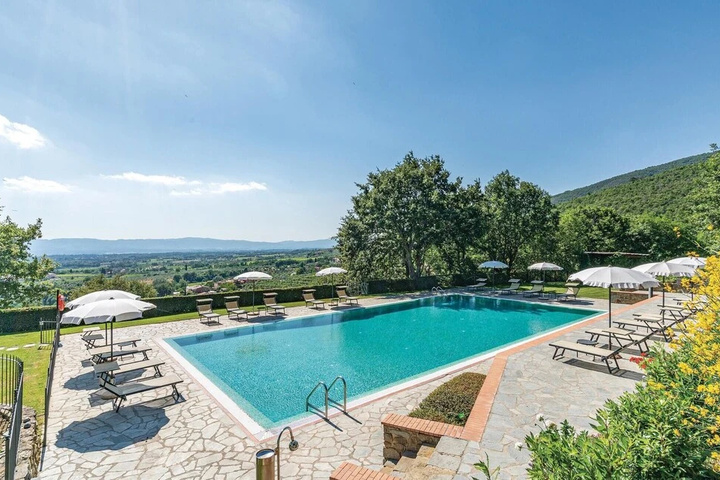Pool 6 of 10