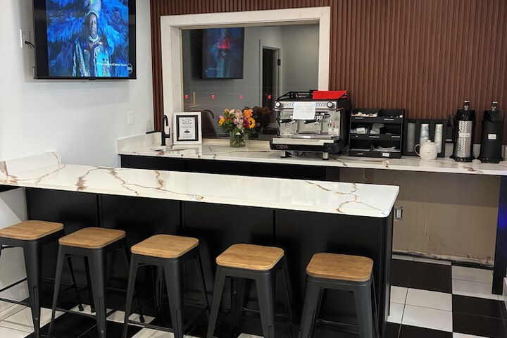 Breakfast area