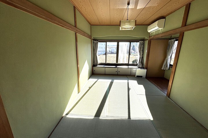 Room 7 of 15