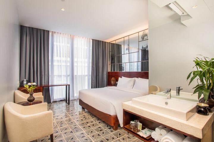 Room 8 of 23