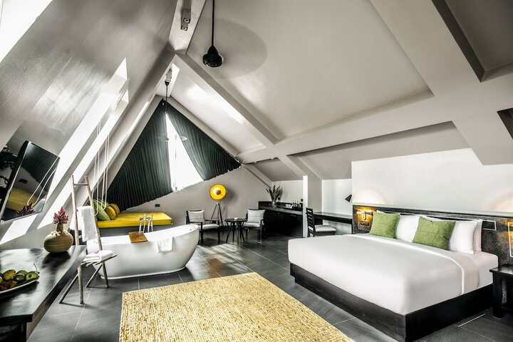Room 92 of 219