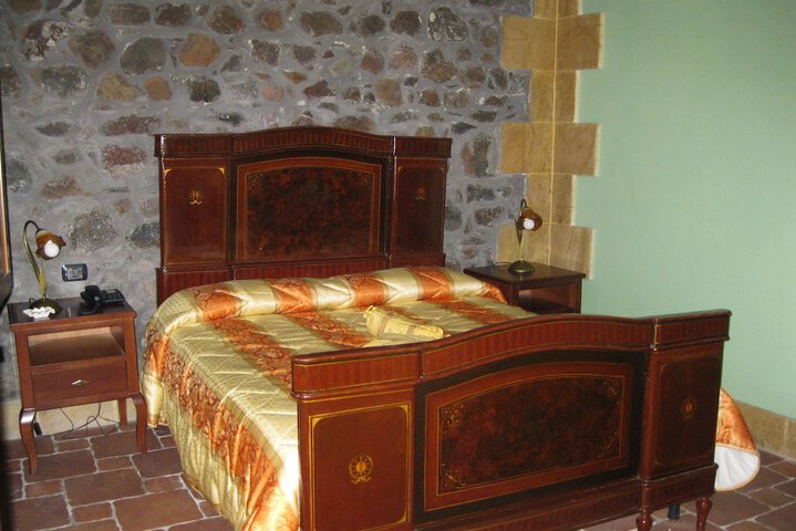 Room 5 of 31