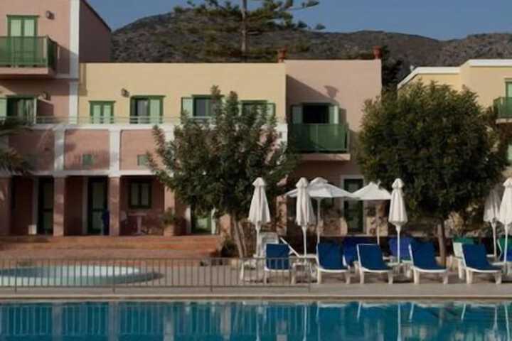 Hotel with Pool