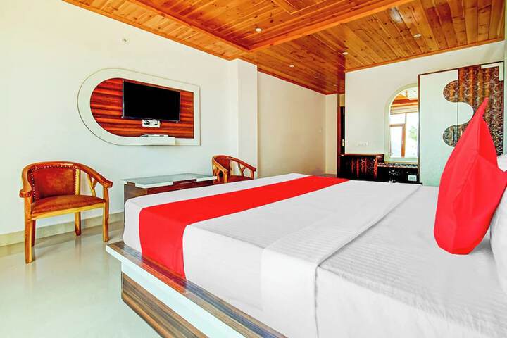 Room 32 of 51