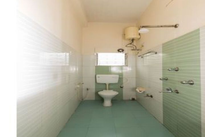 Room 3 of 16