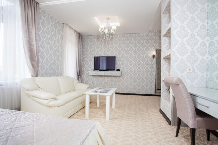 Room 19 of 49
