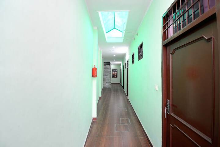 OYO 28097 HOTEL PARK VIEW