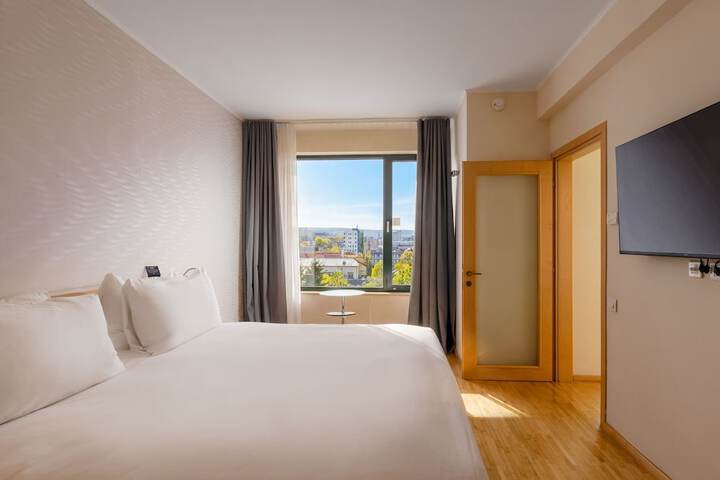 Room 14 of 86