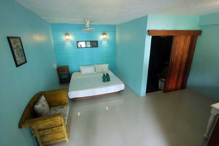 Room 3 of 22