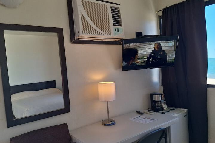 Room 37 of 86