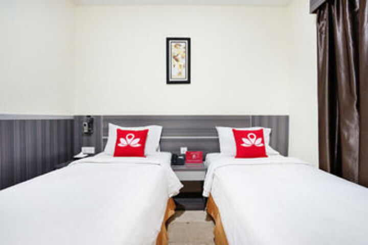 Room 8 of 20