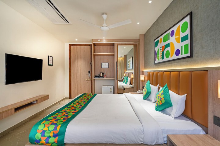Room 12 of 39