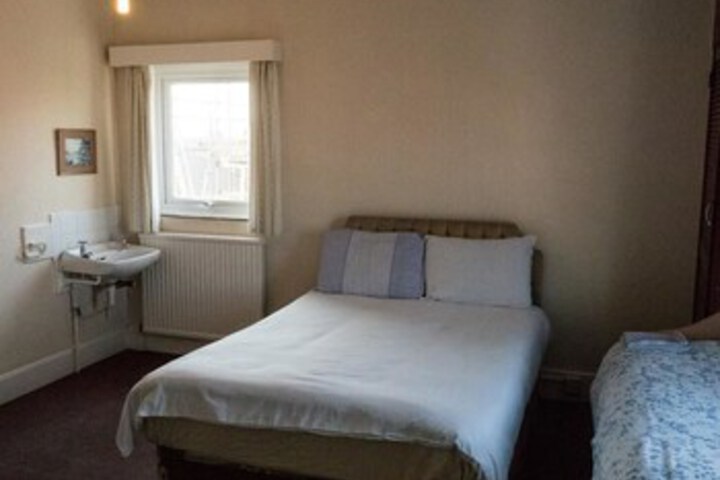 Room 30 of 49