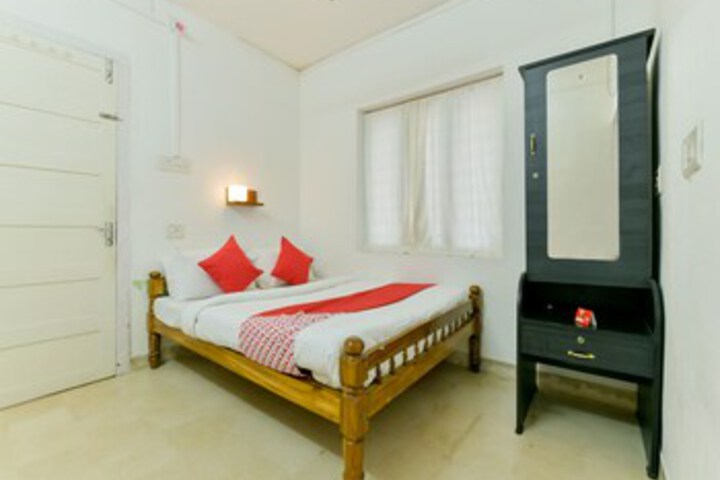 Room 21 of 26