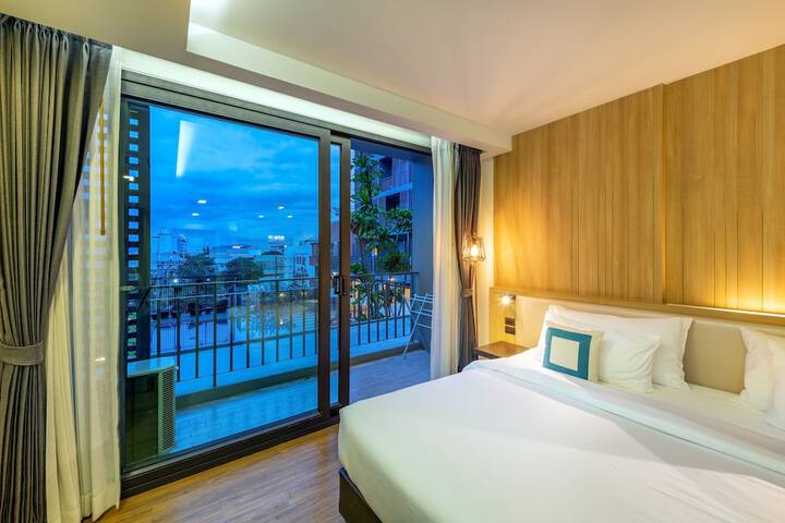 Room 20 of 169