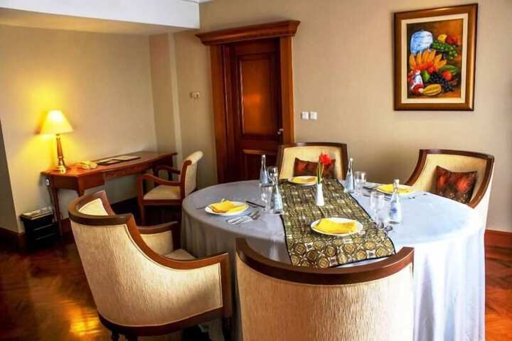 Dining Photos