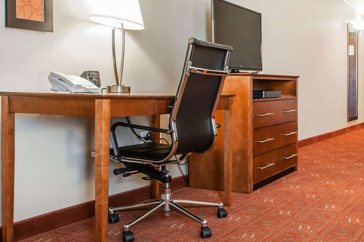Room 13 of 34