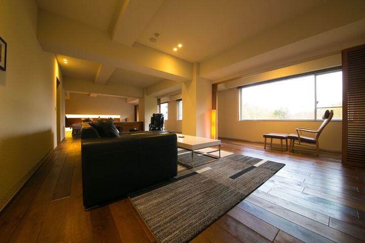 Room 12 of 62