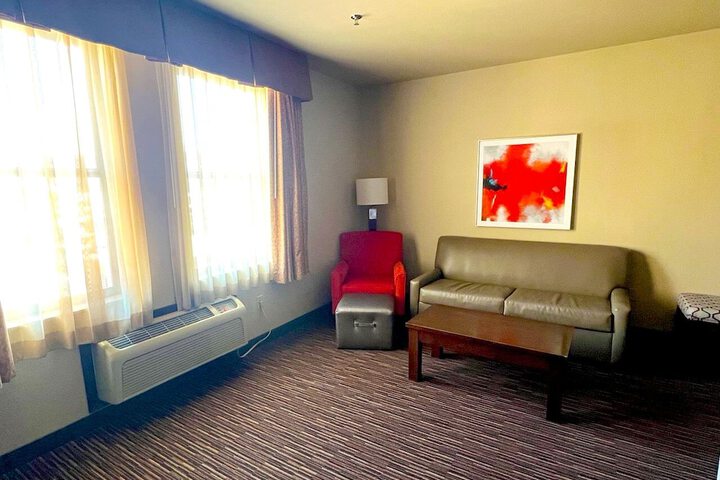 Room 18 of 29